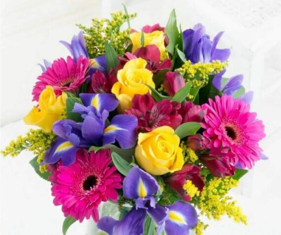 CAMPESTRE- Mazzo con fiori di campo e rose